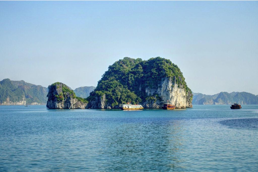 lan-ha-bay
